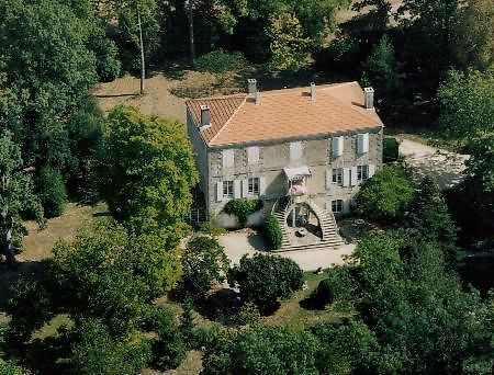 Manoir Angle Bed and Breakfast Blanzay-sur-Boutonne Eksteriør billede